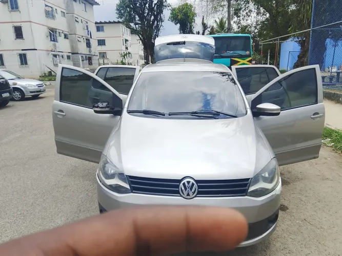 Volkswagen Fox 1.0 MI Total Flex 8V 5P 2012