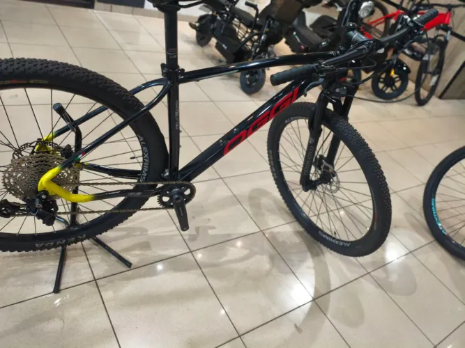 Bicicleta aro 29 oggi 7.3