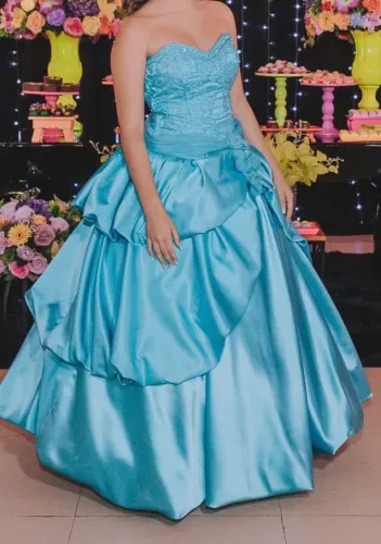VESTIDO AZUL DE 15 anos