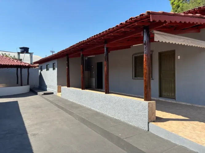 CASA EM ARUANÃ-GO / 03 QTS - Lote: 454m2
