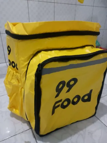 Bag 45 litros. Nova. Impermeável. Laminada. Divisórias.