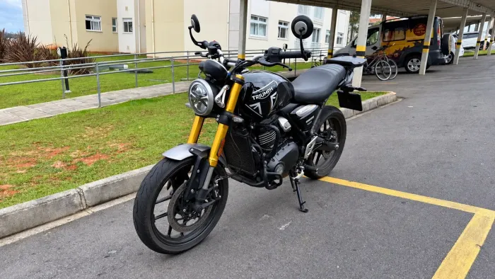 TRIUMPH SPEED 400 | 2026 | ÚNICO DONO | R$3.500 EM ACESSÓRIOS