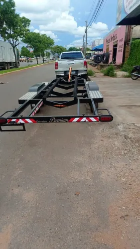 Carretinha pra lancha canoa etc, pra até 2500kg trucada, personalizada Aparti de $10,900