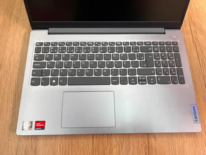 Notebook Lenovo IdeaPad 3 ? Ryzen 5000 | 8GB RAM | SSD 256GB