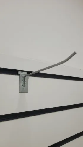Gancho zincado 15cm para painel