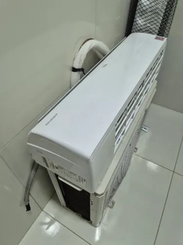Ar Condicionado TCL INVERTER 12 mil BTUs com 6 meses de uso.