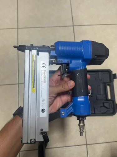 Pinador e grampeador modelo sf5040