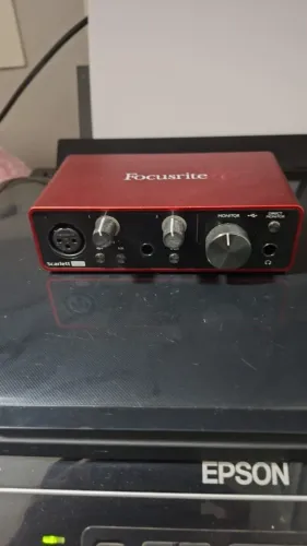 focusrite Scarlett 2i2