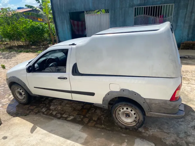 Capota de Fibra (usada) Fiat Estrada Ano 2013