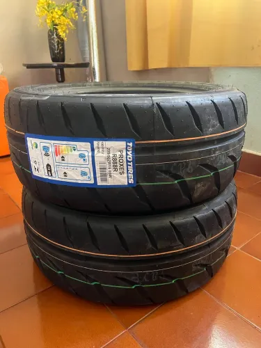 Pneu Toyo R888 205 50 15