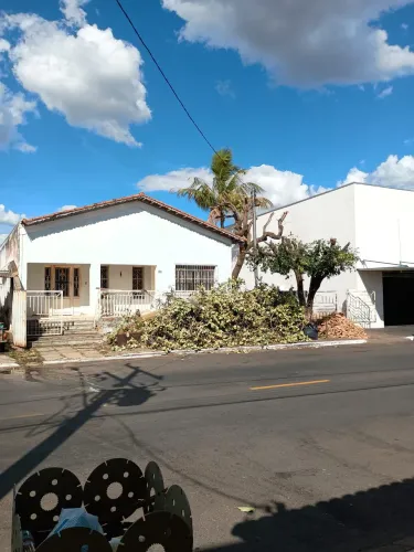 Casa em Jaraguá-GO | 480 m² | 5 Quartos
