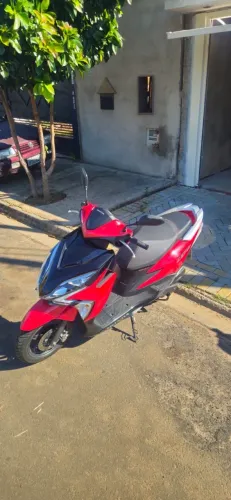Vende-se Honda Elite 125 vermelha