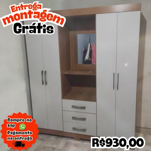 Guarda roupa com espelho capelinha