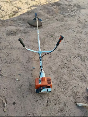 Roçadeira Shill fs 220 