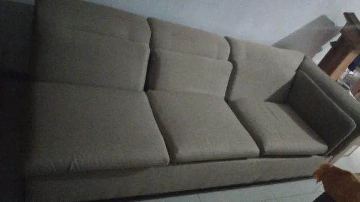 Vende-se um sofa