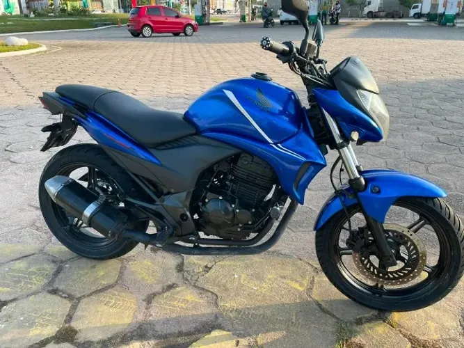 CB 300R / R$ 13.000