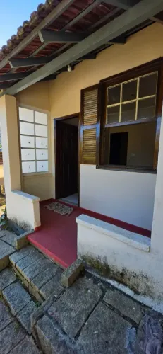Imóvel para aluguel possui 42 metros quadrados com 2 quartos em Centro - Petrópolis - RJ