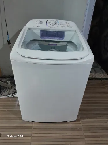 Máquina Electrolux 16kg