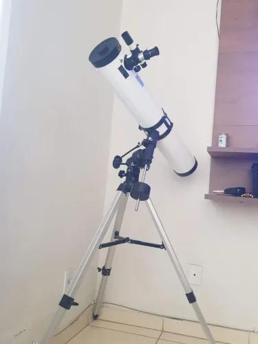 telescópio refletor (do tipo Newtoniano)