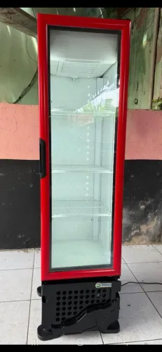 Geladeira expositora