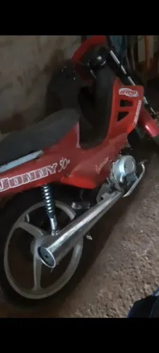 Moto a venda