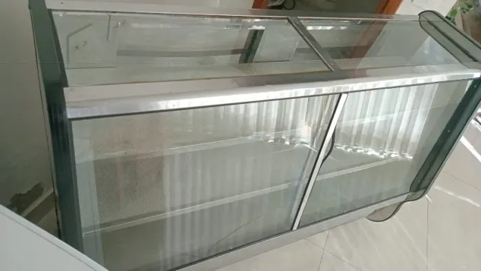 Balção Vitrine Refrigerada para Lanchonete ou Padaria