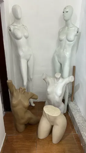 MANEQUIM EM OFERTA