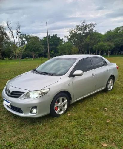 Toyota Corolla GLI 1.8 Flex 16V Mec. 2012