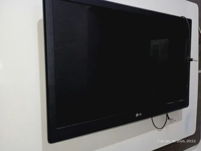 Tv LG para retirada de peças