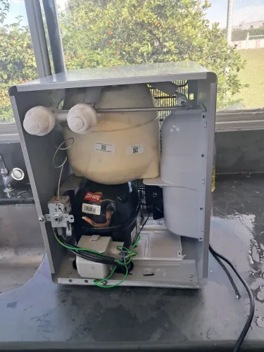 Técnico em refrigeração