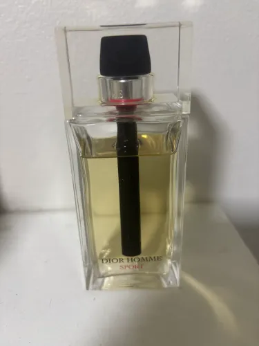Perfume Dior Homme Sport 125ml contendo 100ml