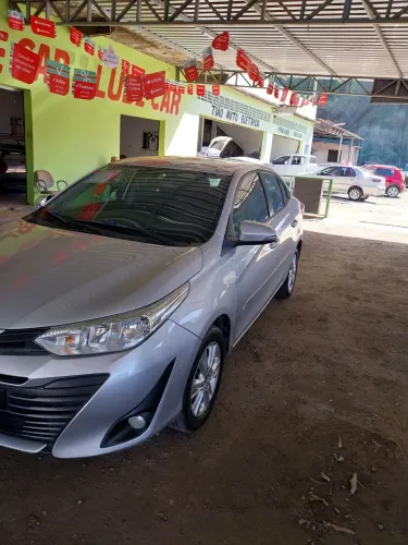 Toyota Yaris XL Sedan 1.5 Flex 16V 4P Mec. 2019