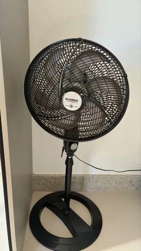 Ventilador de pé