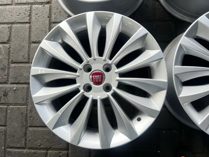 Jogo de Rodas Linea 17 4x98 / Rodas Fiat Linea Aro 17 