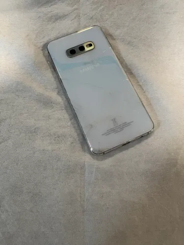 Galaxy S10e