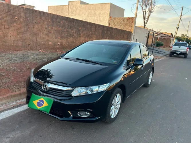 Honda Civic Sedan LXS 1.8/1.8 Flex 16V Mec. 4P 2012
