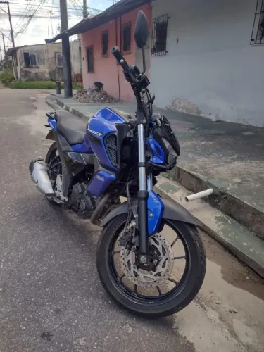 Vendo moto Yamaha fazer