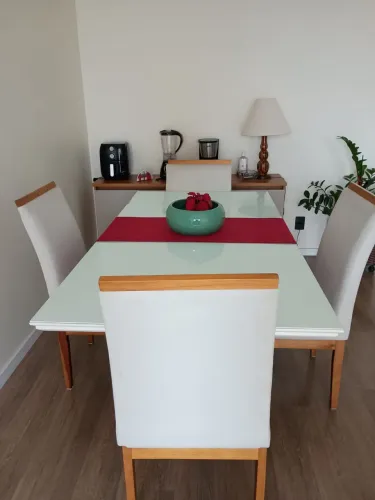 Mesa 6 lugares em Laca