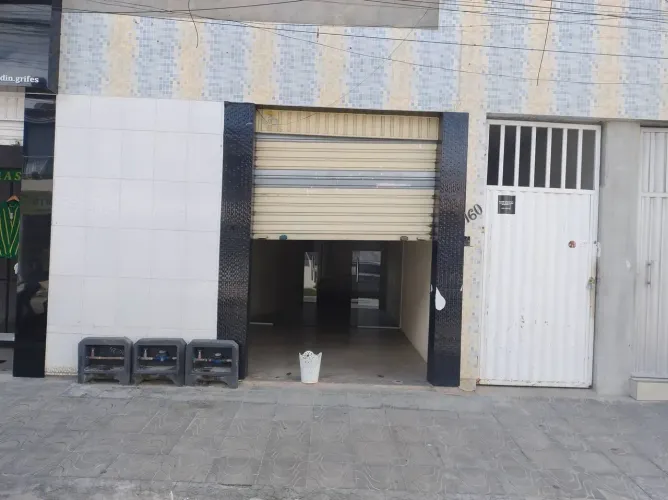 PONTO COMERCIAL NO PETROLAR