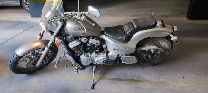 23k. Honda VT 600 shadow. Ano 2001.