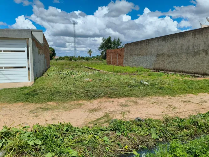 * terreno, chão de casa 6,60/30 ) São domingos