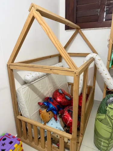 Cama montessoriana casinha pinus