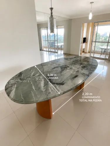 Venda de mesa de jantar 