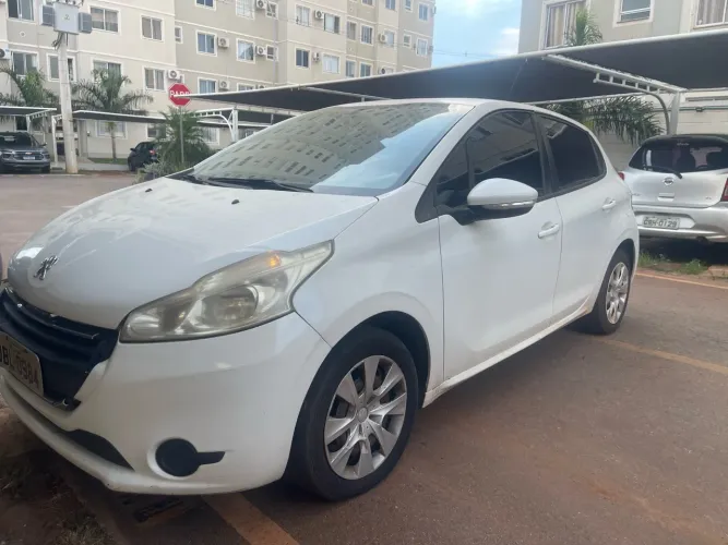 Peugeot 208 Active/active Pack 1.5 Flex 8V 5P 2014