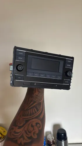 RÁDIO ORIGINAL VOLKSWAGEN POLO