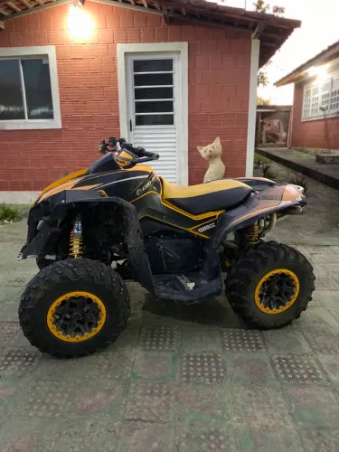 Quadriciclo Can-Am Renegade 4x4 1000c