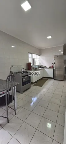 Casa para venda com 153,59 m² e 3 quartos em Parque São João, Bauru - SP