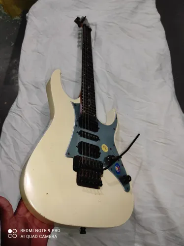 Guitarra ibanez gio raríssima 