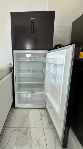 ? Midea Frost Free 411L Preta ? Nova ? NF ? Touch ? R$ 2.500