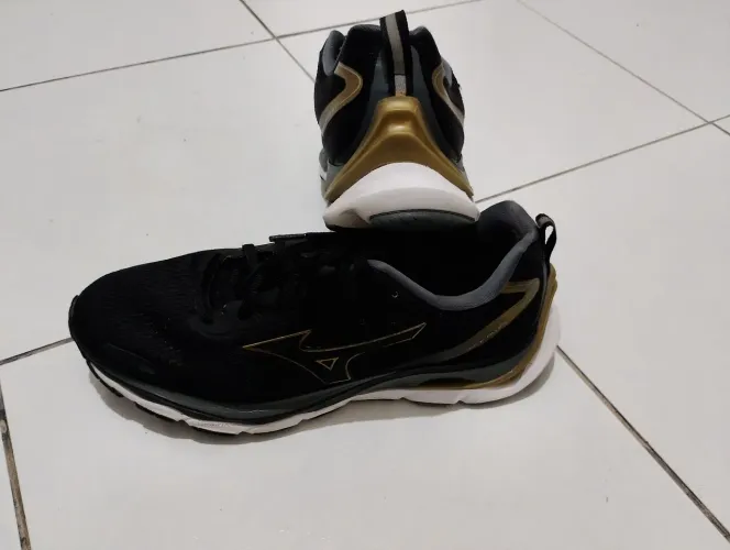 Tênis Mizuno original